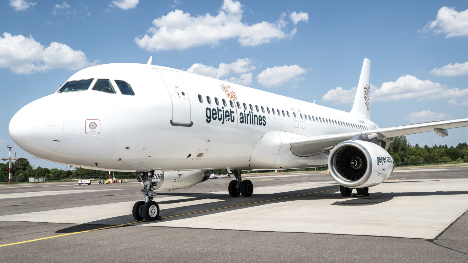 GetJet Airlines Plane